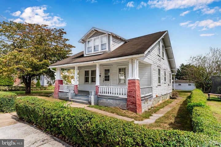 Property Photo: 420 Chestnut Street PA 17065