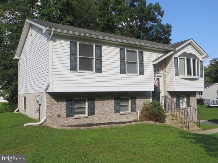 Property Photo:  35 Catalpa Drive  MD 21901 
