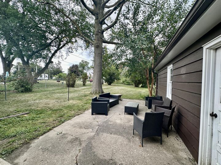 Property Photo: 1310 Aldrich Avenue IA 50036