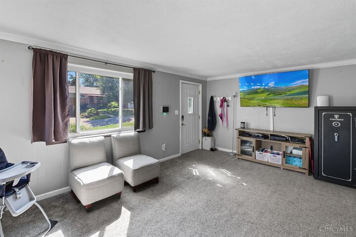 Property Photo:  2231 Townhill Drive  OH 45238 