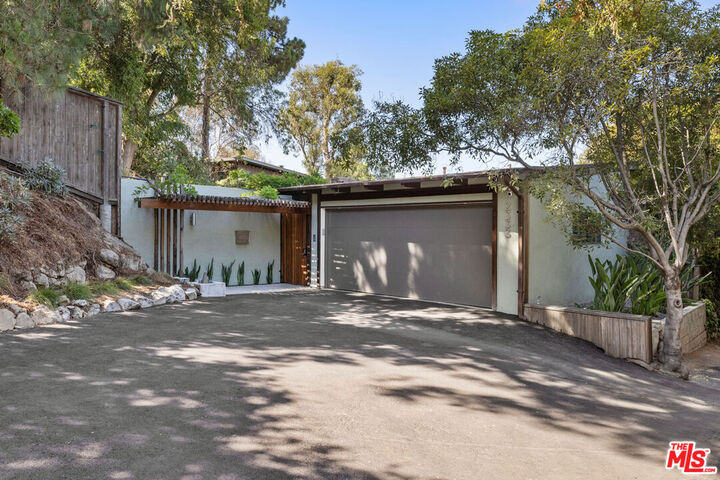 Property Photo: 2333 Hidalgo Ave CA 90039