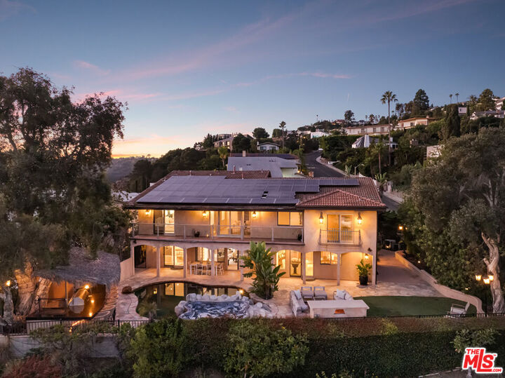 8000 Oceanus Dr  Los Angeles CA 90046 photo