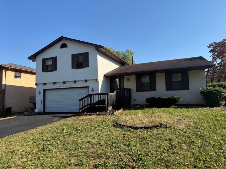 Property Photo:  2623 Blendon Woods Boulevard  OH 43231 