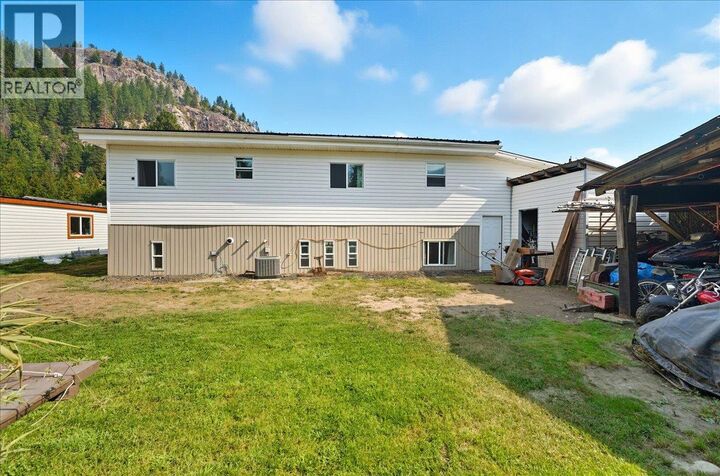 Property Photo: 1076 Columbia Heights Road BC V0G 1X0