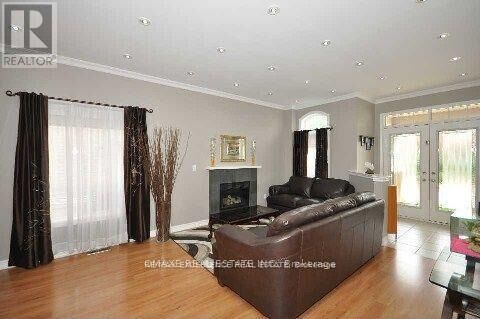 Property Photo: 21 Overture Lane ON L6S 6H9