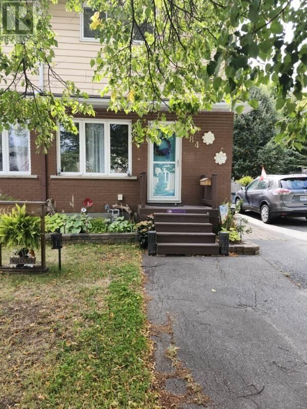 Property Photo: 184 Shelley ON P3A 2S5