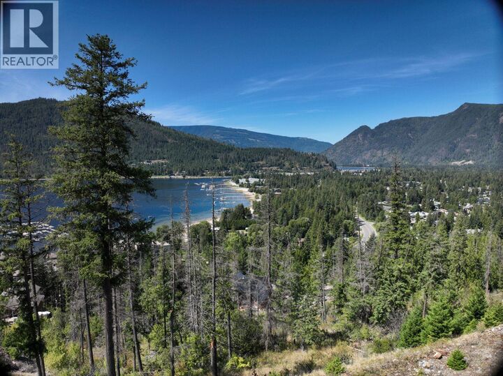 Property Photo:  246 Bayview Drive  BC V0E 2V1 