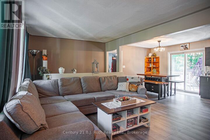 Property Photo: 18 Mundy Avenue ON L9M 0B5