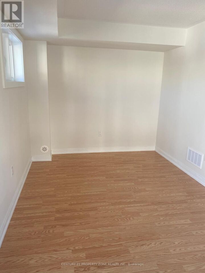 Property Photo:  1319 Bradenton Path  ON L1K 1A9 
