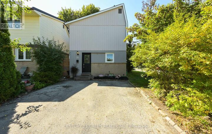 Property Photo:  1 Greenarrow Court  ON L6S 2K1 