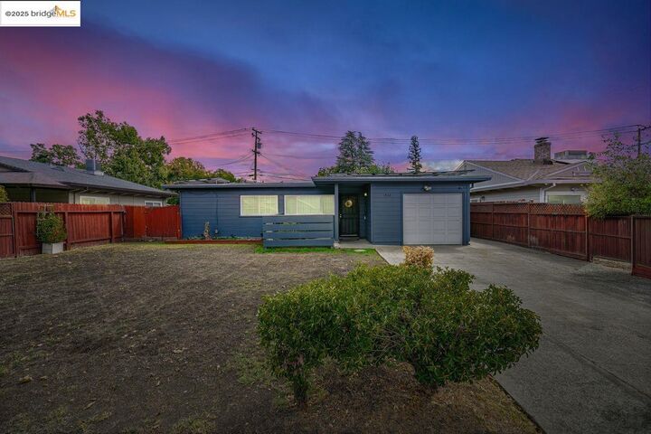 Property Photo:  1864 Polk Way  CA 95207 