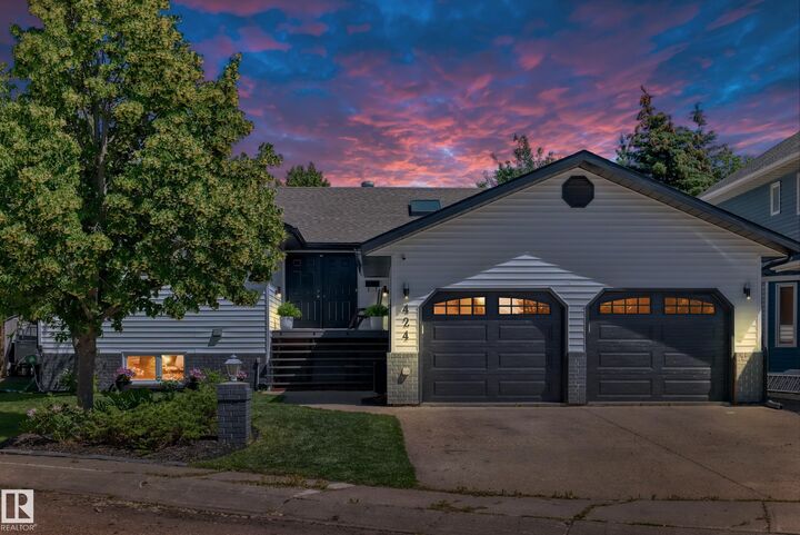 424 Butchart Drive NW  Edmonton AB T6R 1R1 photo
