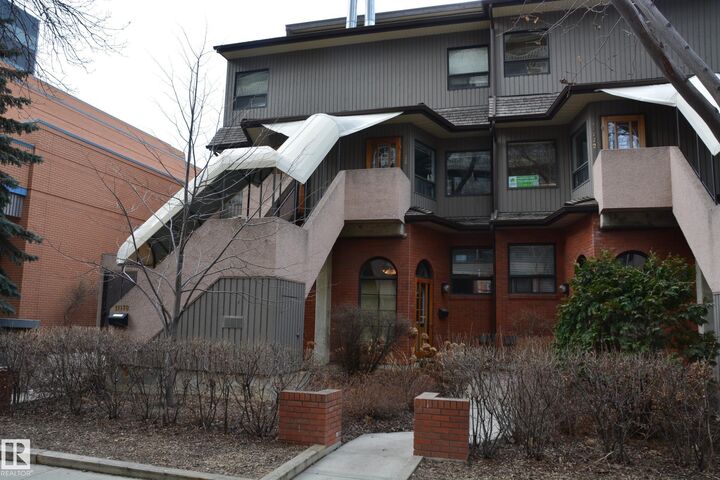 11176 83 Avenue NW  Edmonton AB T6G 0V1 photo