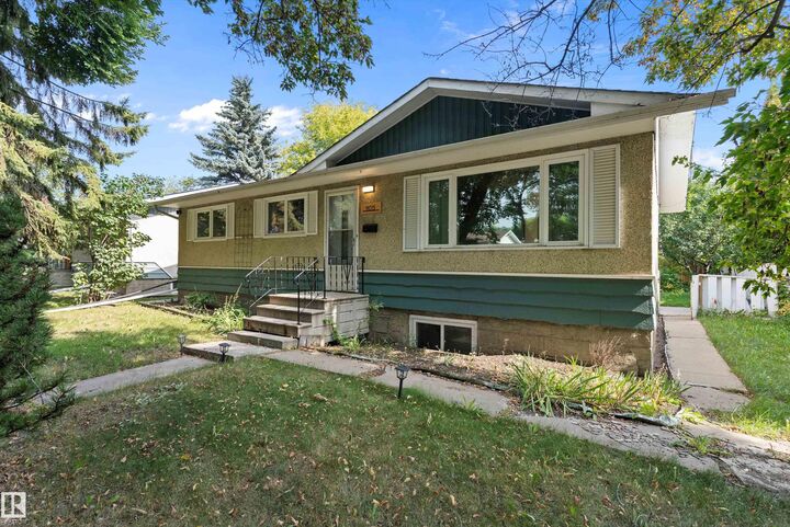 11015 152 Street NW  Edmonton AB T5P 1Z9 photo
