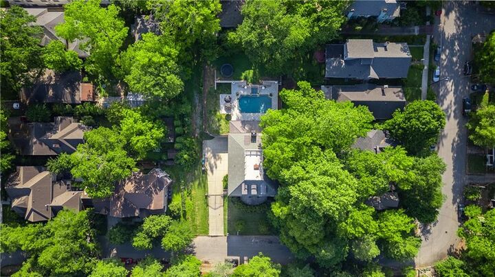 Property Photo:  790 Lakeview Avenue NE  GA 30308 