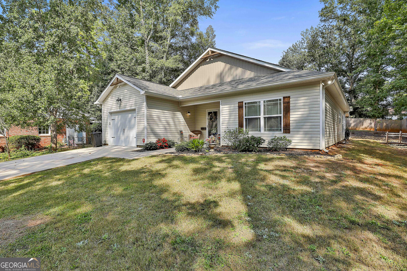 Property Photo:  115 Kline Circle  GA 30224 