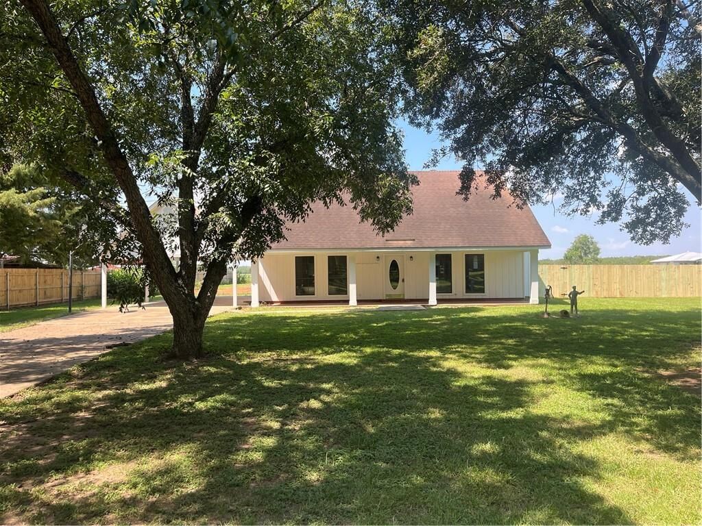 Property Photo:  982 Highway 1184 Highway  LA 71327 
