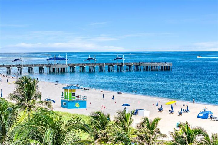 Property Photo:  1 N Ocean 513  FL 33062 