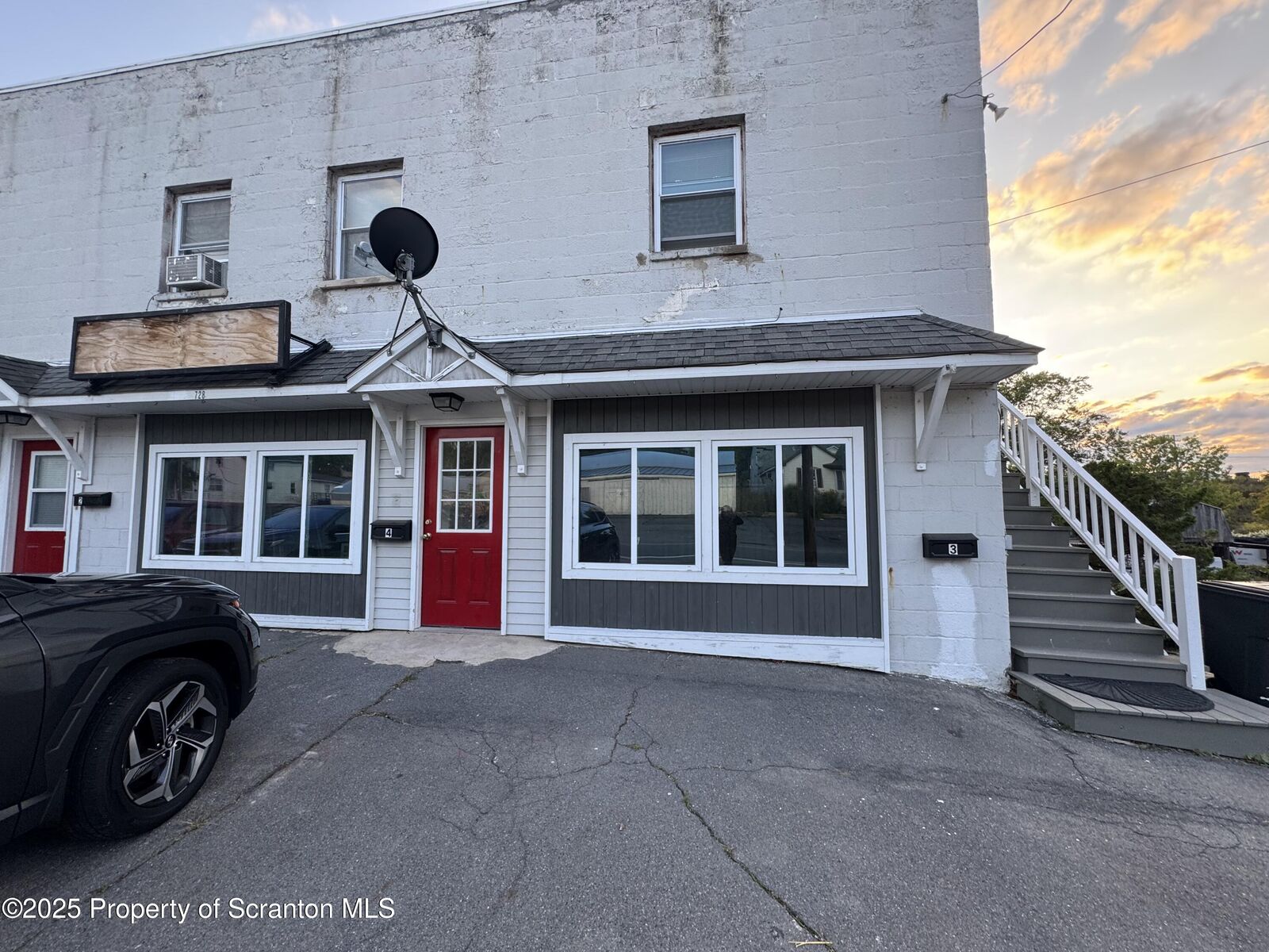 Property Photo:  728 Justus Boulevard 3  PA 18411 