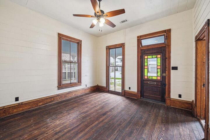 Property Photo: 1214 Crockett Street TX 77007