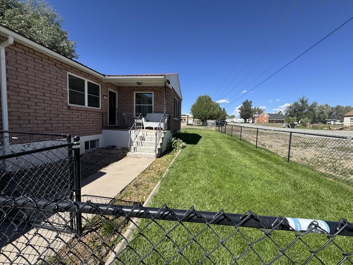 Property Photo:  455 N 100 E  UT 84713 