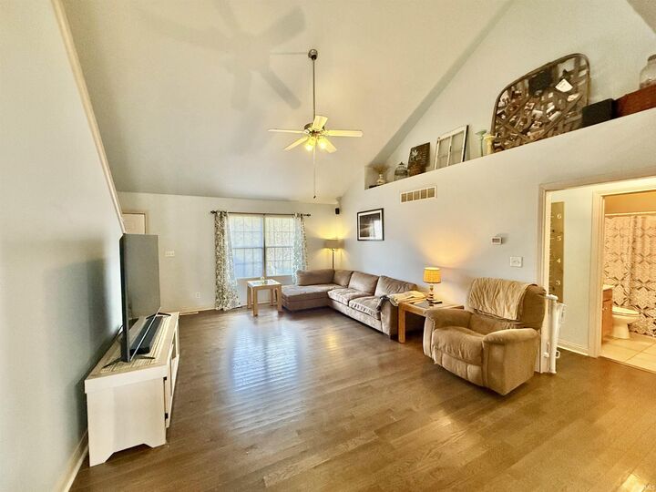 Property Photo: 3031 Ivy Meadow Drive IN 47711
