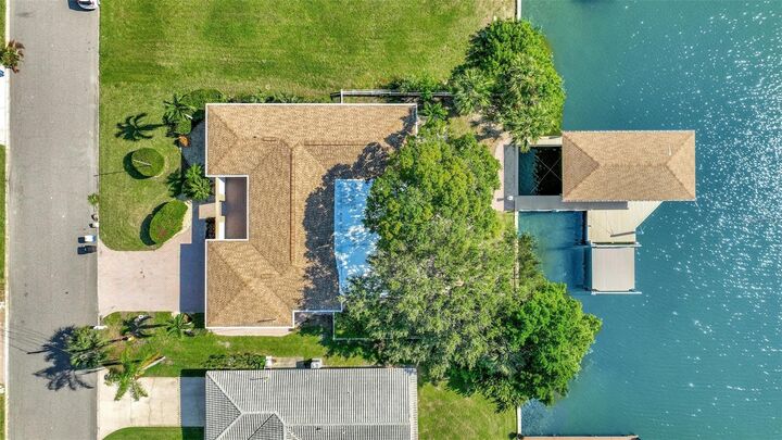 400 Midway Island  Clearwater Beach FL 33767 photo