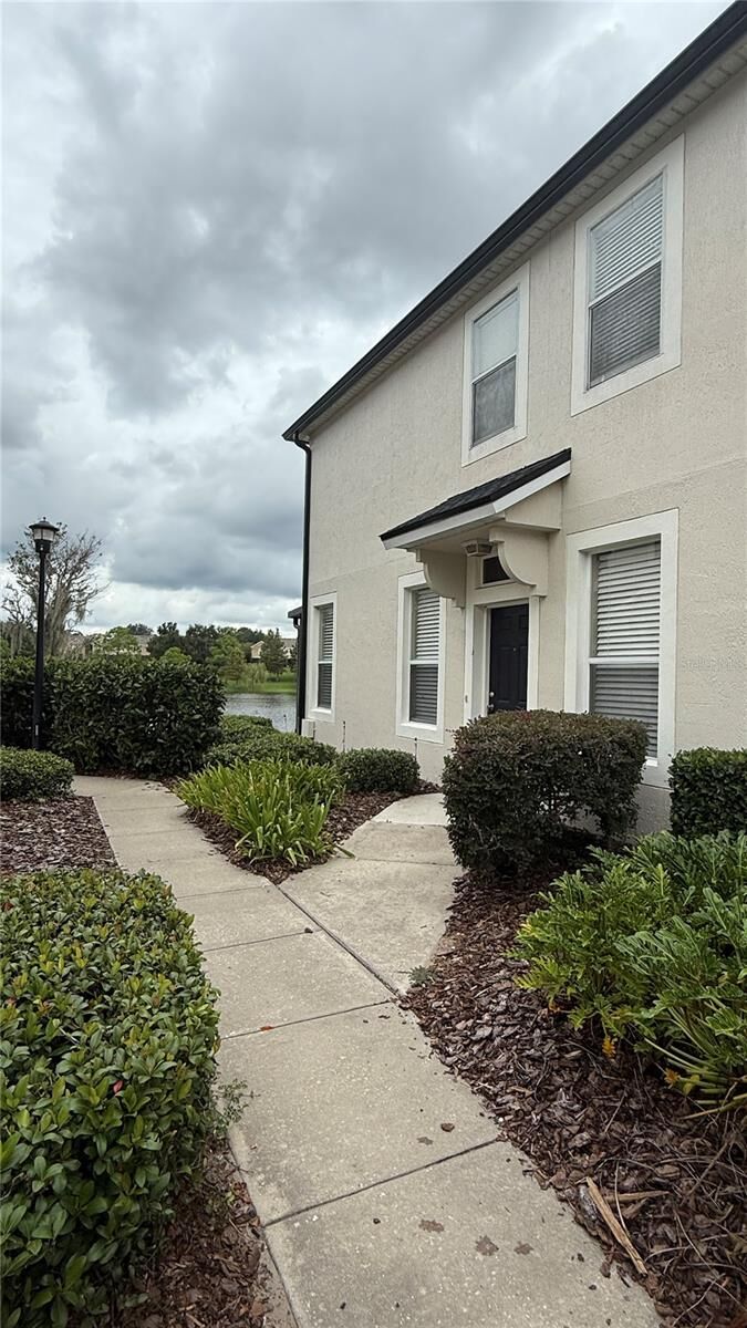 Property Photo: 6081 Twain Street 101 FL 32835