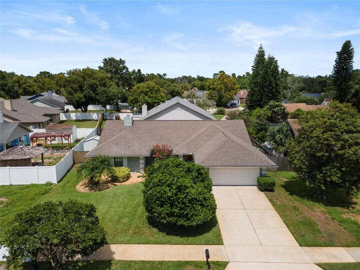 1074 Weaver Drive  Oviedo FL 32765 photo