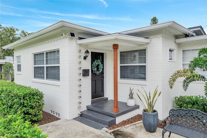 Property Photo: 2420 Illinois Street FL 32803