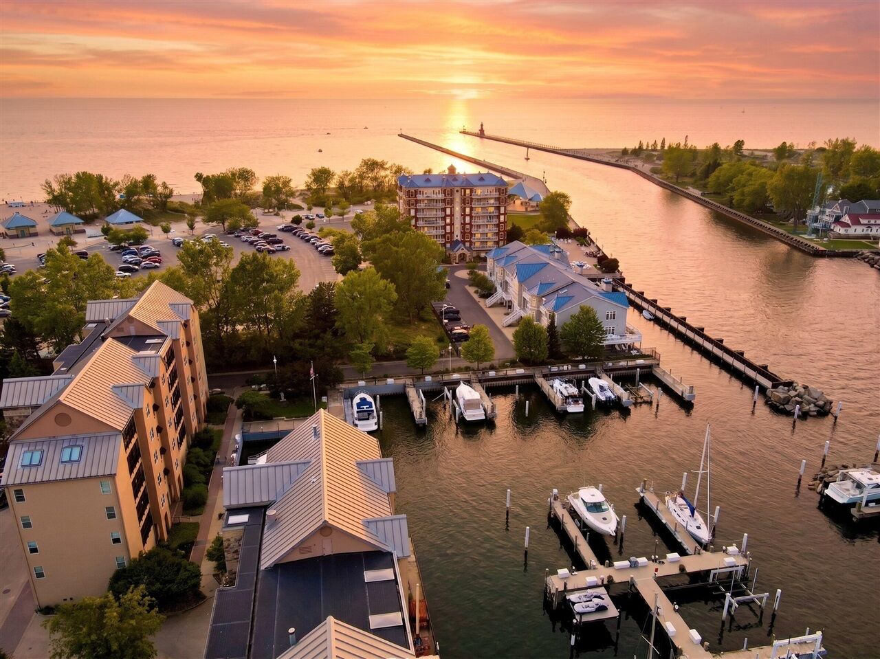 Property Photo:  260 Water Street 5E  MI 49085 