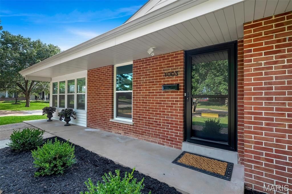 Property Photo:  1003 Ormond Drive  MO 63122 
