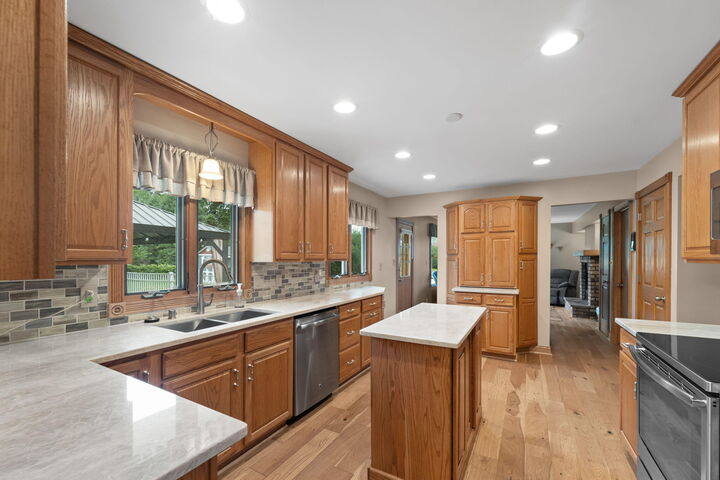 Property Photo:  3333 S Magedalena Dr  WI 53151 