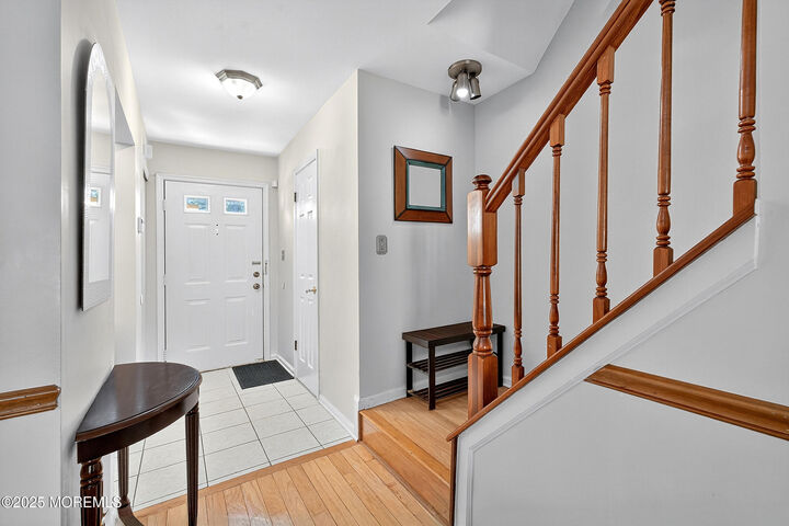 Property Photo:  78 Albury Way  NJ 08902 