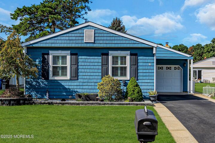 Property Photo:  16 Merrilee Lane  NJ 08757 