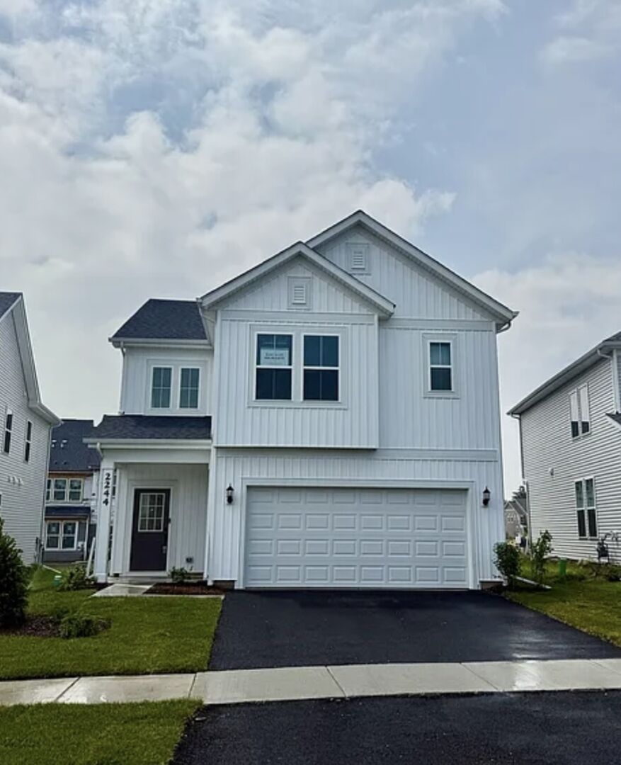 Property Photo:  2711 Lawlor Lane  IL 60564 