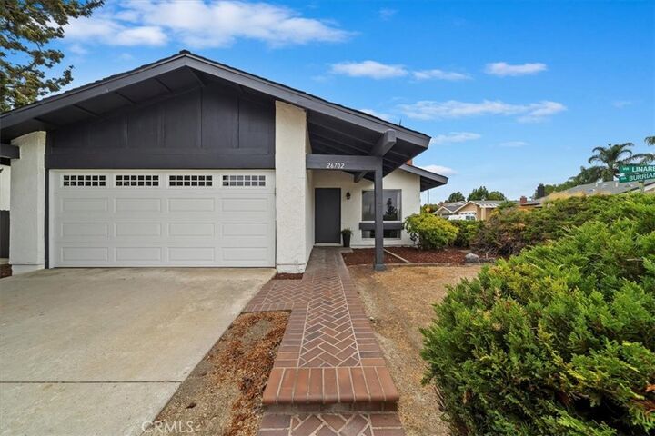 Property Photo: 26702 Via Linares CA 92691
