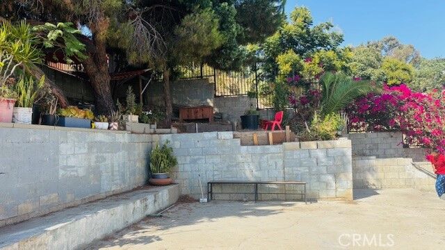 Property Photo:  2239 Parkside Avenue 202  CA 90031 