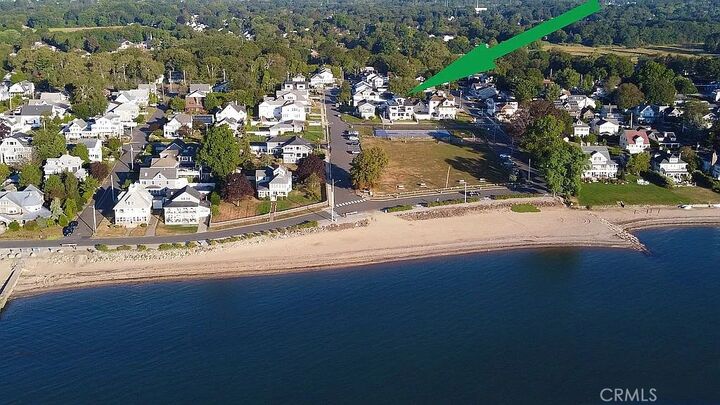 Property Photo:  40 Hawley Avenue  CT 06460