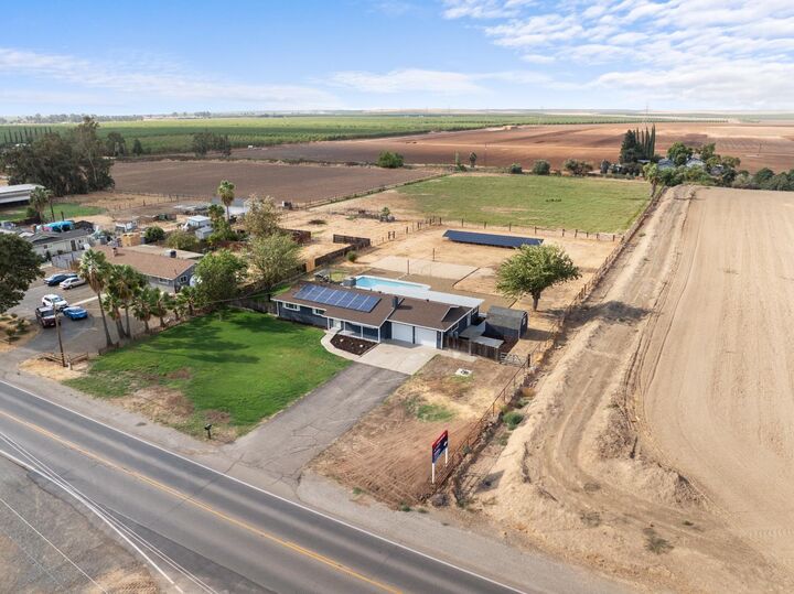 Property Photo:  420 E Bellevue Road  CA 95348 