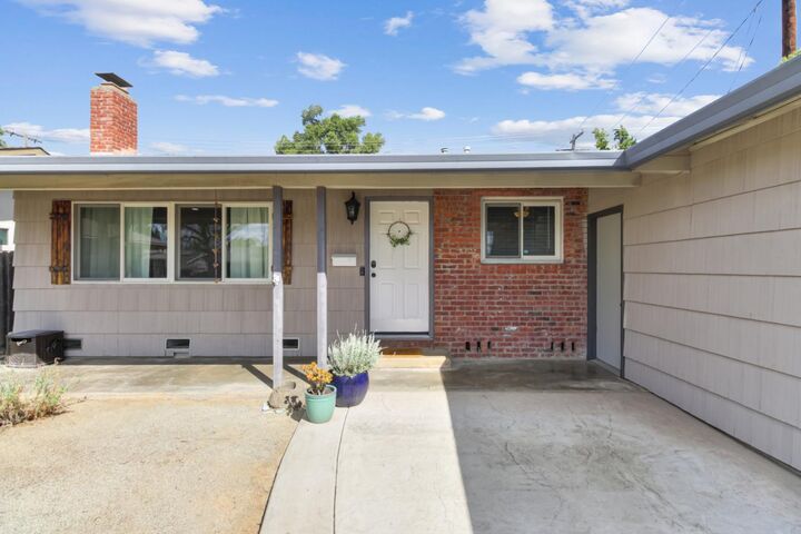 Property Photo:  3573 Mignon Street  CA 95826 