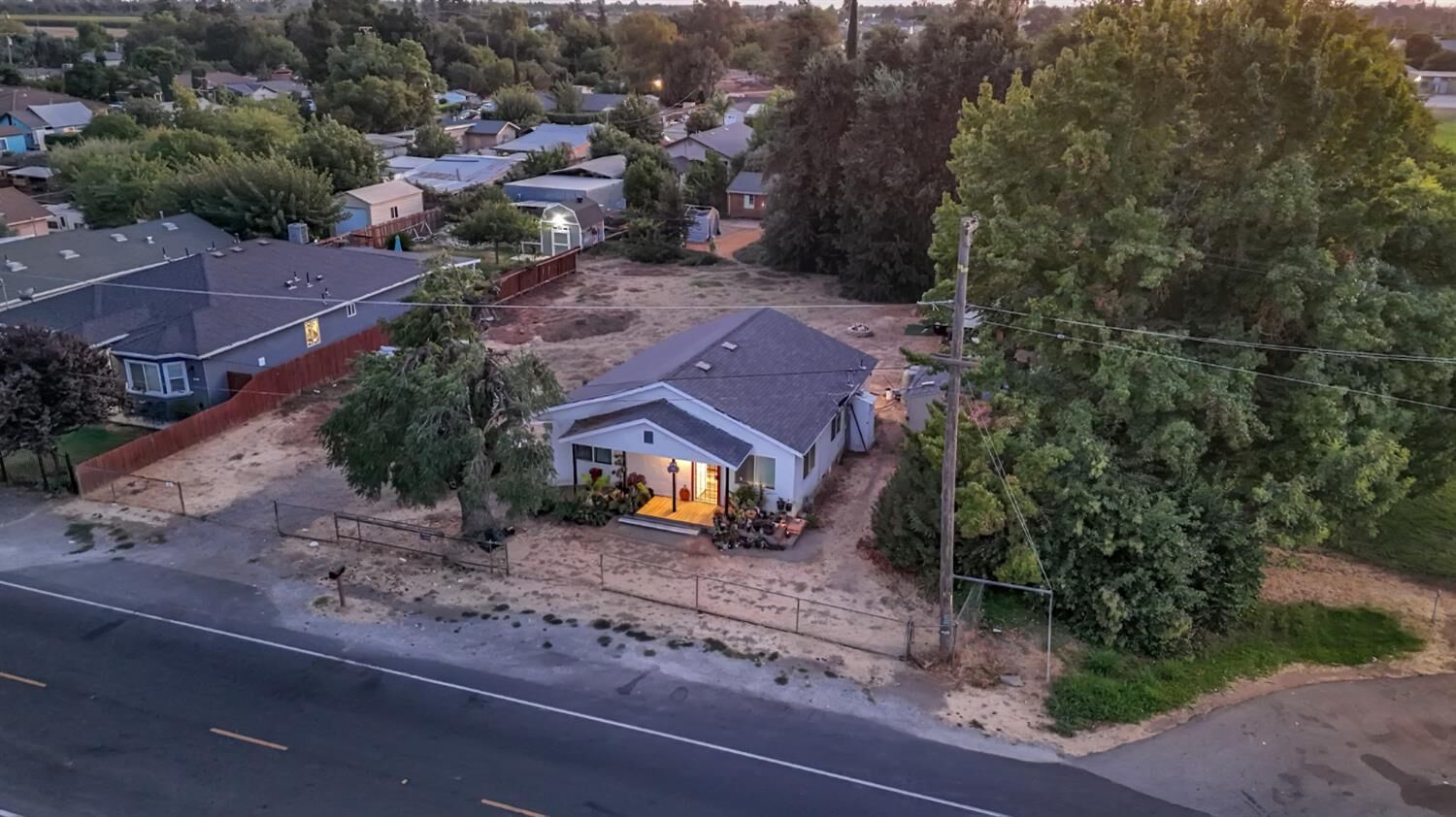 Property Photo:  803 Bird Avenue  CA 95215 