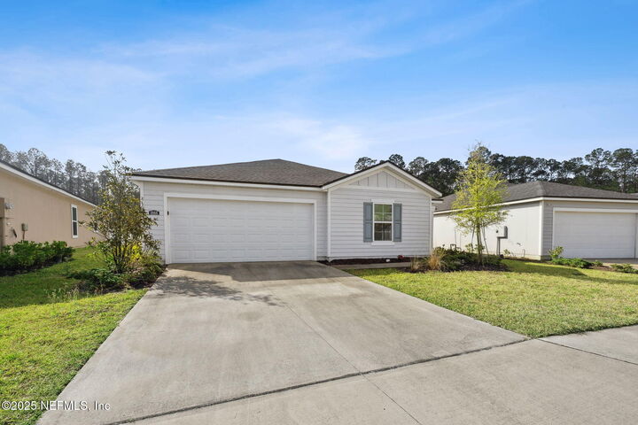 Property Photo:  4866 Morning Rise Circle  FL 32218 