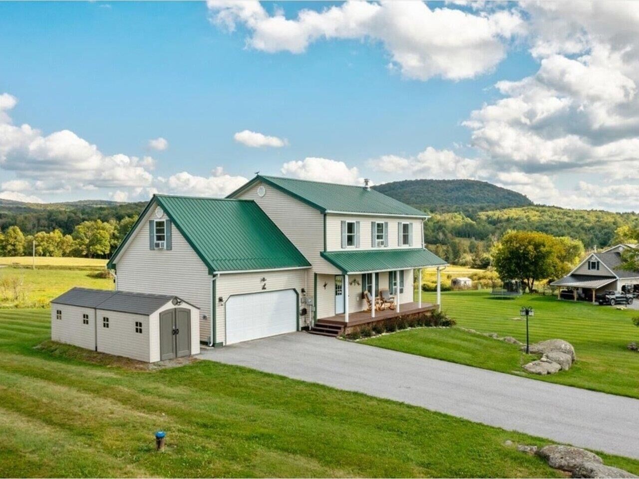 Property Photo: 177 Kingsland Hollow Road VT 05444