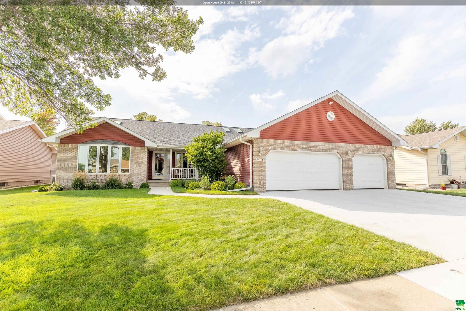 Property Photo:  3819 Crescent Lane  NE 68776 