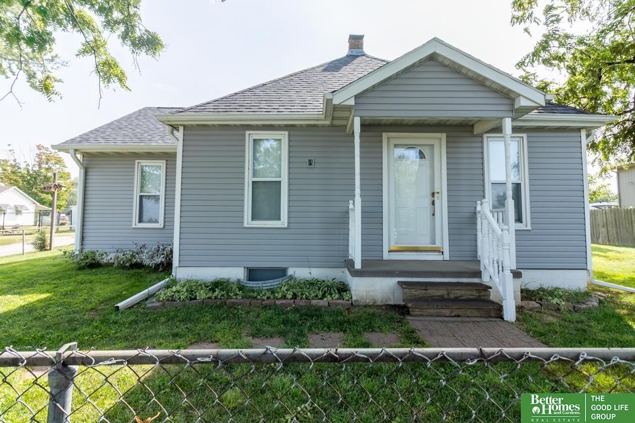 Property Photo: 3613 Emiline Street NE 68147-9999