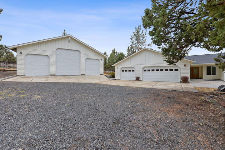 6851 SE David Way  Prineville OR 97754 photo
