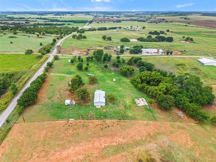 Property Photo:  636 Cr 1470  OK 73067 