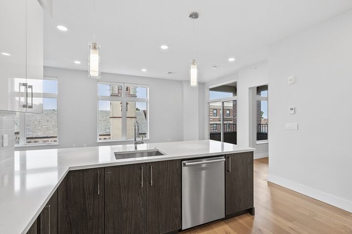 Property Photo: 124 Highland Ave 404 MA 02143