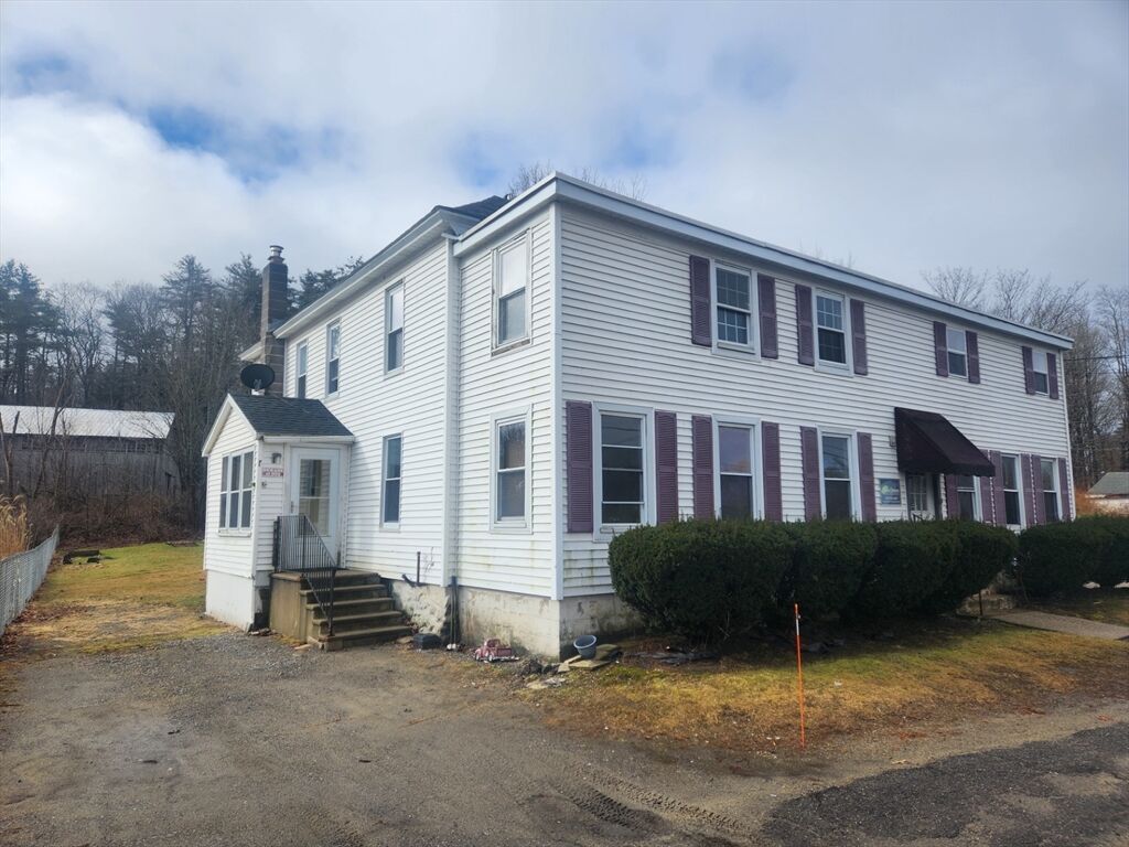Property Photo: 409 Spring Street 5 MA 01475